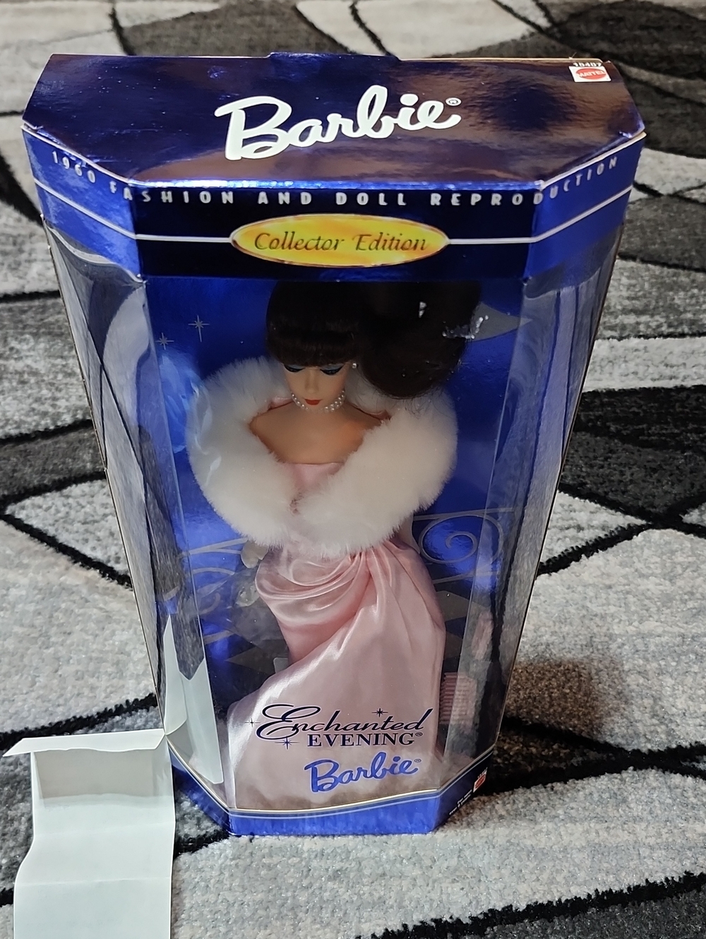 1995 MATTEL COLLECTOR EDITION ENCHANTED EVENING BARBIE #15407 1960 REPRODUCTION